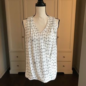 NWT Ivanka Trump Sleeveless Blouse